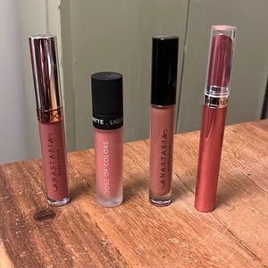 4 lipsticks • Anastasia Beverly Hills, Dose of Colors, Revlon